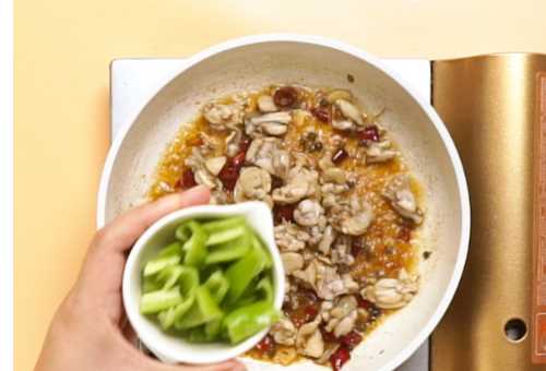 田雞怎么炒才不會老,炒田雞怎么做好吃圖9