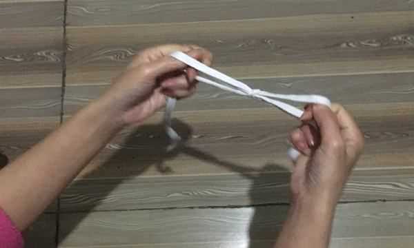 如何系蝴蝶結,蝴蝶結怎么系視頻慢動作圖23