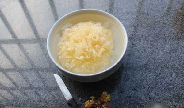 雪耳要浸泡多長時(shí)間,銀耳熬之前要泡多長時(shí)間圖7