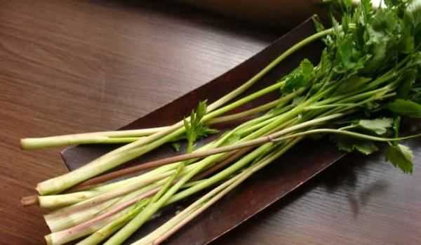 什么是水芹菜,水芹菜的營養(yǎng)價值和功效圖5