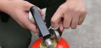 干粉滅火器多長時間檢查一次,手提式干粉滅火器多長時間年檢一次圖1