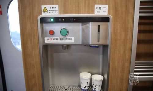 火車上有開(kāi)水供應(yīng)嗎