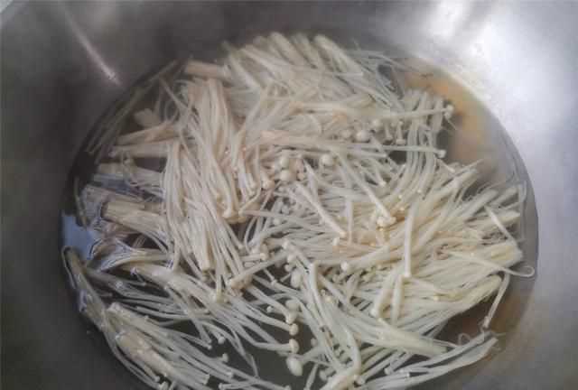 炒包菜絲怎么做好吃，口感極佳的清炒包菜絲怎么做好吃又簡單？圖5