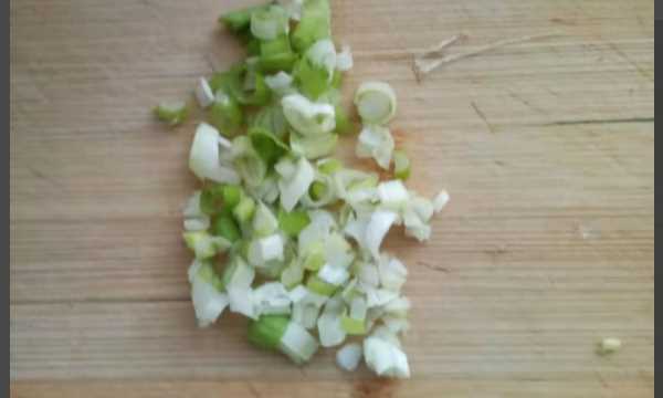 菠菜雞蛋湯的做法,西紅柿雞蛋菠菜湯的做法圖3