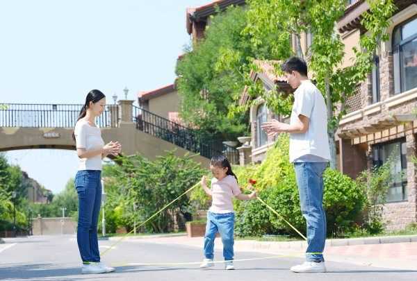 跳繩時(shí)應(yīng)該什么先著地,跳繩應(yīng)該前腳著地還是后腳跟著地呢圖4