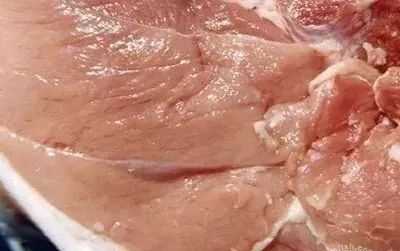 豬肉洗后瘦肉為什么發(fā)白，能吃嗎&#39