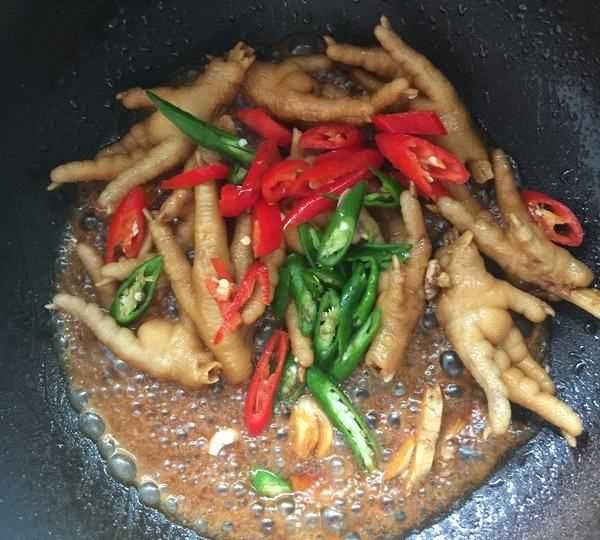 紅燒雞爪怎么做好吃,雞爪怎么炒做好吃又簡(jiǎn)單易學(xué)圖11