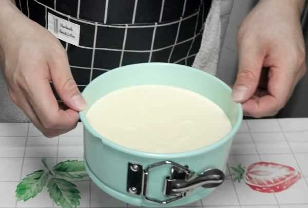 小烤箱烤6寸蛋糕時(shí)間,8寸戚風(fēng)蛋糕150度烤多久圖1