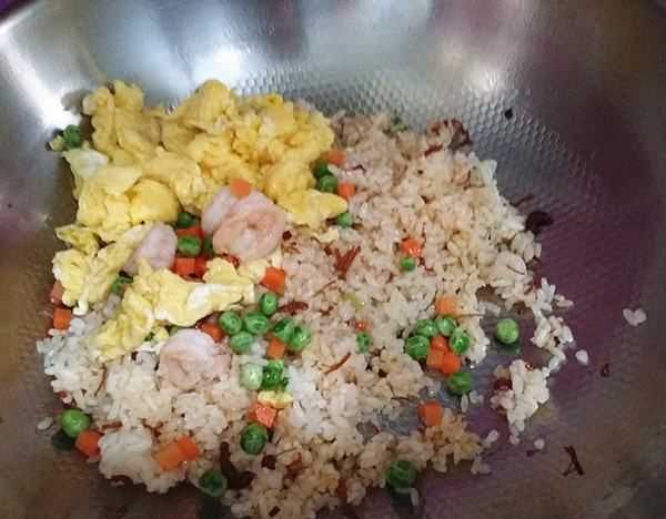 米飯?jiān)趺闯春贸?炒米飯?jiān)趺闯春贸杂趾?jiǎn)單圖18