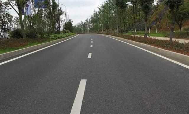 柏油馬路和瀝青馬路區(qū)別，柏油馬路和瀝青路有什么區(qū)別??？圖4