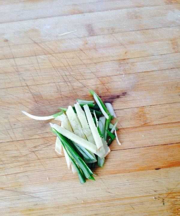 西芹炒多久才算熟,西芹煮多長時間能熟圖5