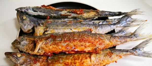 燉鯽魚能放料酒,燉魚時為了避免腥味圖4