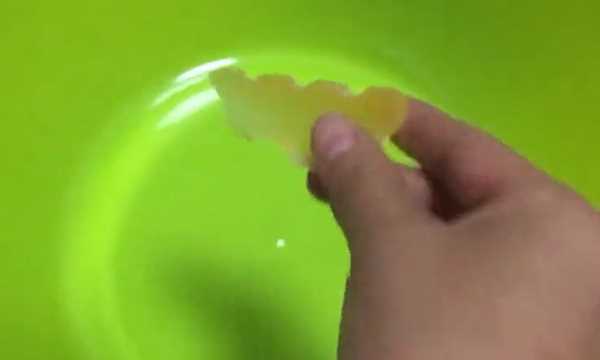 新買(mǎi)的牛仔褲怎樣固色,黑色牛仔褲第一次洗怎么固色圖2