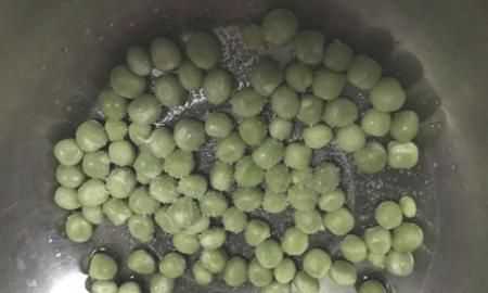 豌豆可以生吃嗎，生豌豆有股酸味能炒熟吃嗎？圖1