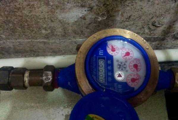 冬天水表凍了可以用開水燙,水表怕熱水燙嗎圖4
