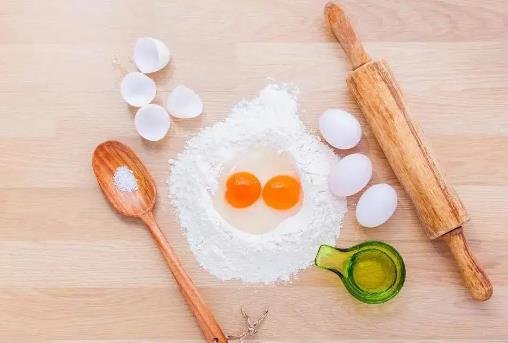 乳脂奶油和動(dòng)物奶油的區(qū)別 乳脂奶油和動(dòng)物奶油的區(qū)別