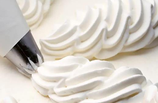 乳脂奶油和動(dòng)物奶油的區(qū)別 乳脂奶油和動(dòng)物奶油的區(qū)別