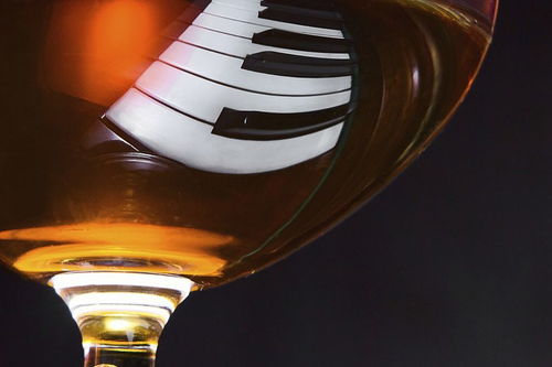 關(guān)于思念的詩(shī)句含有酒