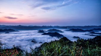 關于贊美祖國的名山大川的詩句,李白的贊美祖國名山大川的詩句,贊美祖國名山大川的詩句有哪些?