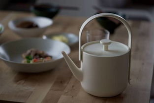 關(guān)于水壺的詩句