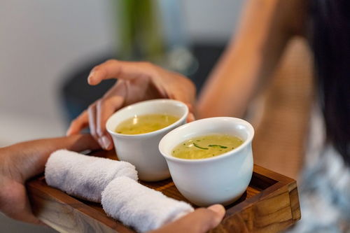 描寫悠閑喝茶的詩句,描寫喝茶禪意的詩句,描寫雪天喝茶的詩句