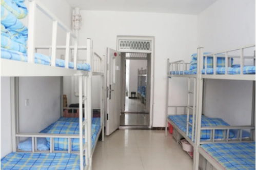 作文內(nèi)務(wù)大比拼開(kāi)頭