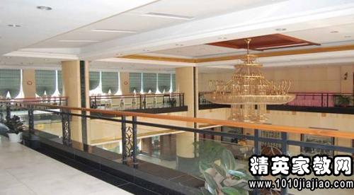 餐廳服務生社會實踐報告范文(大學生暑假餐廳服務生社會實踐報告)