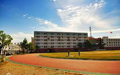 我愛(ài)校園作文二百字以上