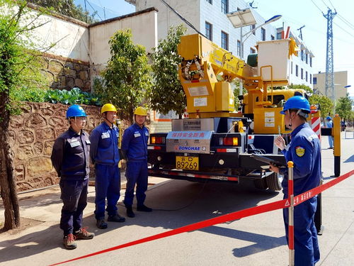 帶電作業(yè)車注意事項