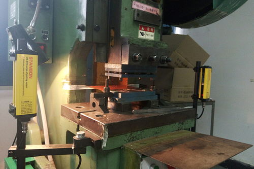 沖壓人員安全注意事項