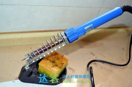 電烙鐵的注意事項(xiàng),電烙鐵焊接注意事項(xiàng),使用電烙鐵的注意事項(xiàng)