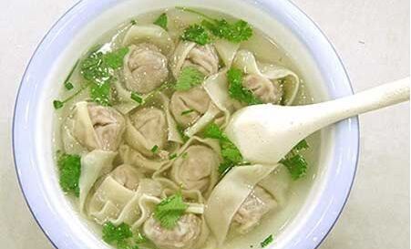 一碗餛飩里的關(guān)愛