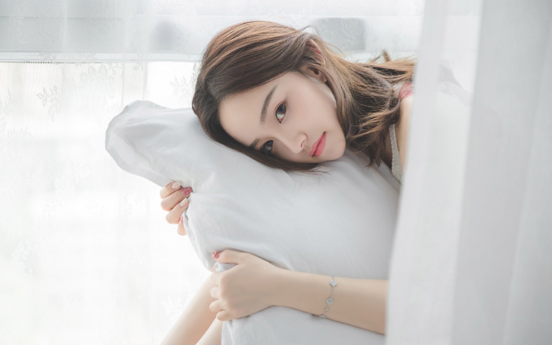 經(jīng)典的說說大全：我哪有說謊，是很感謝今晚相伴